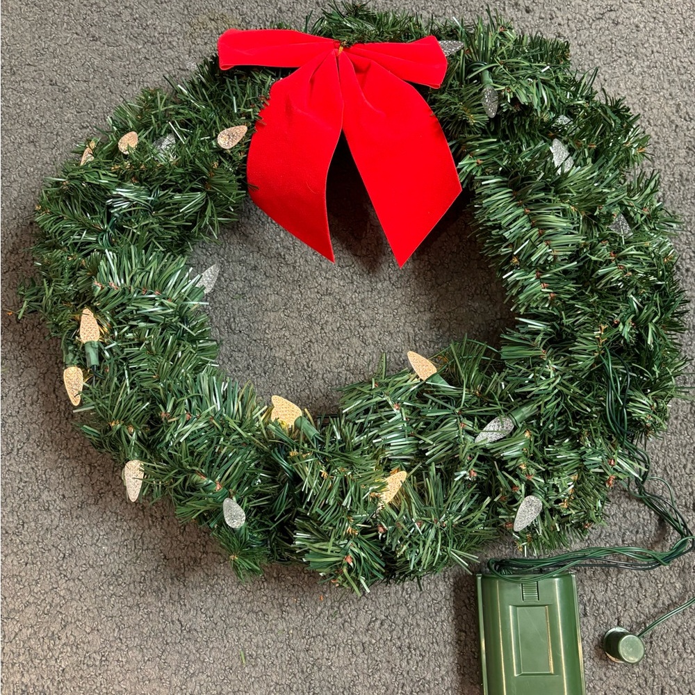 Vintage Kmart Battery Operated Christmas Wreath Green Light Up 19”